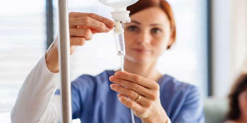 فواید سرم تراپی